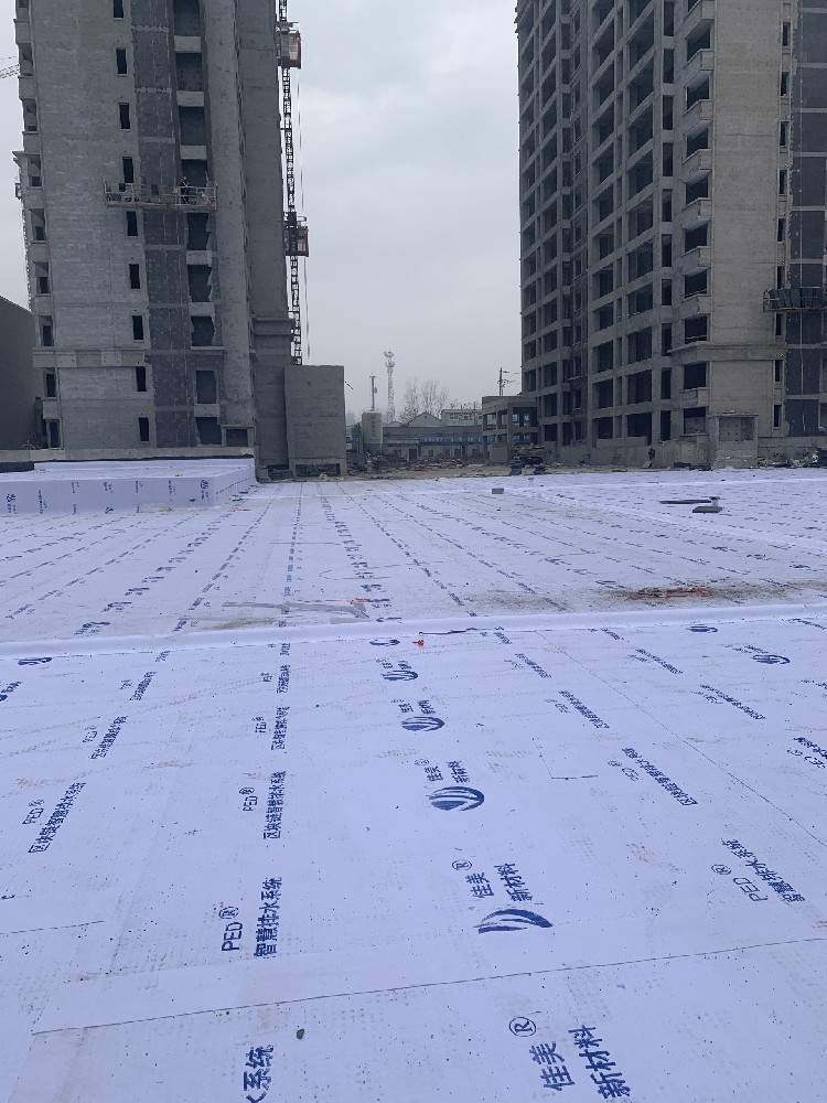 地下车库顶板使用虹吸排水板的原因